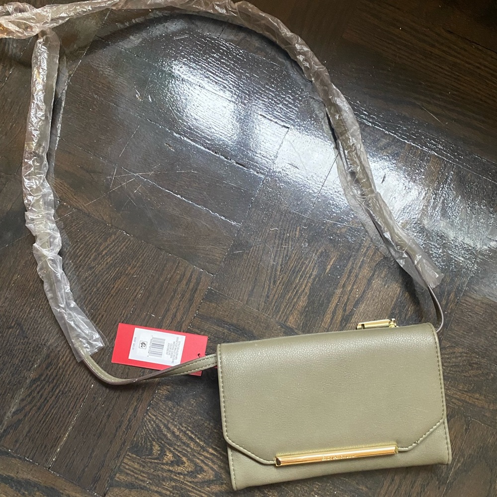 *BRAND NEW* Olive Green Crossbody Purse